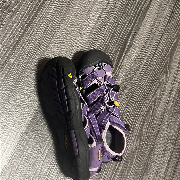 Keen Purple and Black Sport Sandals with Protective Toe Cap - Picture 5 of 6